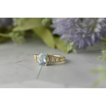 10K YELLOW GOLD AQUAMARINE & DIAMONDS RING SIZE 7