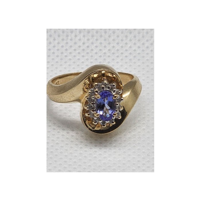 14K YELLOW GOLD TANZANITE & DIAMONDS RING  SIZE 5