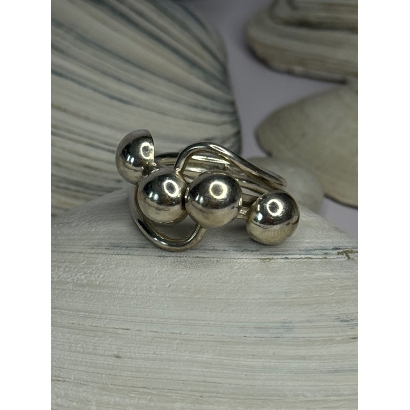 Unique Design 925 Sterling Silver Ring Size 8