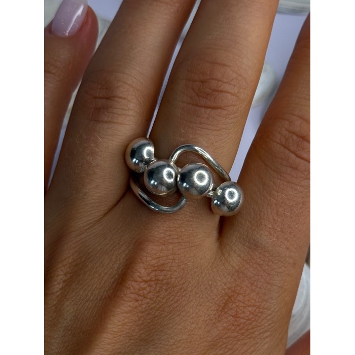 Unique Design 925 Sterling Silver Ring Size 8