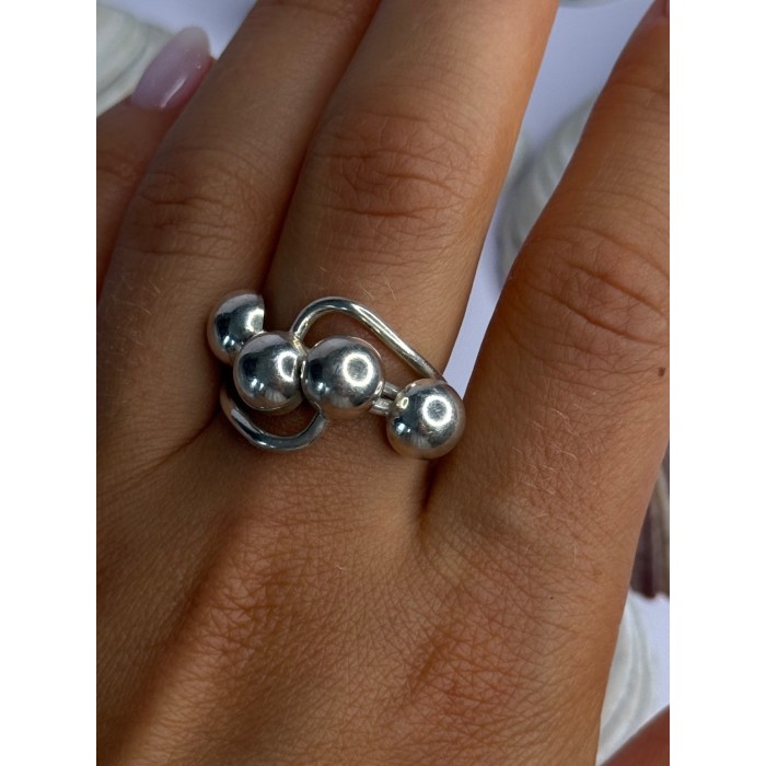 Unique Design 925 Sterling Silver Ring Size 8