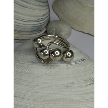 Unique Design 925 Sterling Silver Ring Size 8