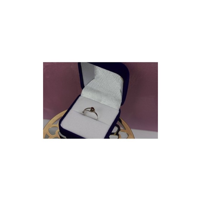 925 Sterling Silver Garnet Ring Size 5.5