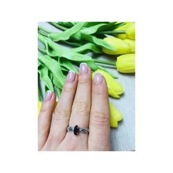 Avon 925 Sterling Silver Almandine Ring Size 8