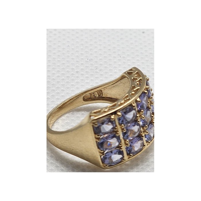 14K YELLOW GOLD  & TANZANITE RING  SIZE 5.5