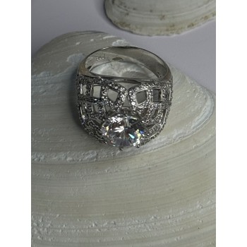 Shiny 925 Sterling Silver Cz Ring Size 9