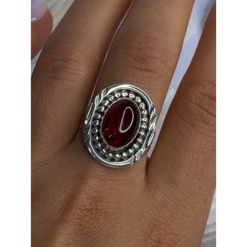 Vintage Design 925 Sterling Silver Amber Ring Size 9