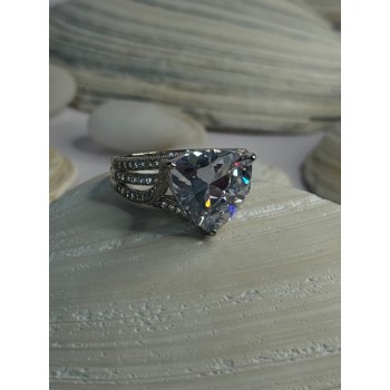 Beautiful Shiny 925 Sterling Silver Cz Ring Size 9.5