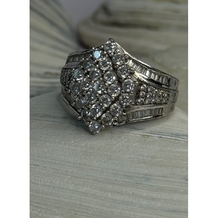 925 Sterling Silver Cz Ring Size 10