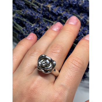925 Sterling Silver Rose Ring Size 7