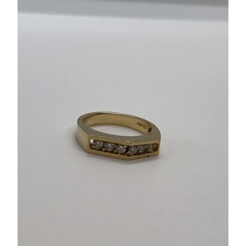 14K YELLOW GOLD & COLORLESS SAPPHIRE RING  SIZE 5.5