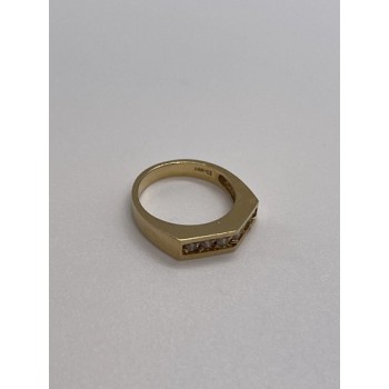 14K YELLOW GOLD & COLORLESS SAPPHIRE RING  SIZE 5.5