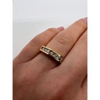 14K YELLOW GOLD & COLORLESS SAPPHIRE RING  SIZE 5.5