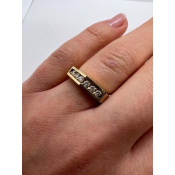 14K YELLOW GOLD & COLORLESS SAPPHIRE RING  SIZE 5.5