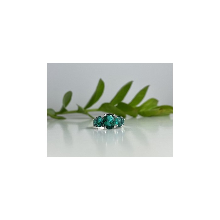 925 Sterling Silver Green CZ Ring Size 8