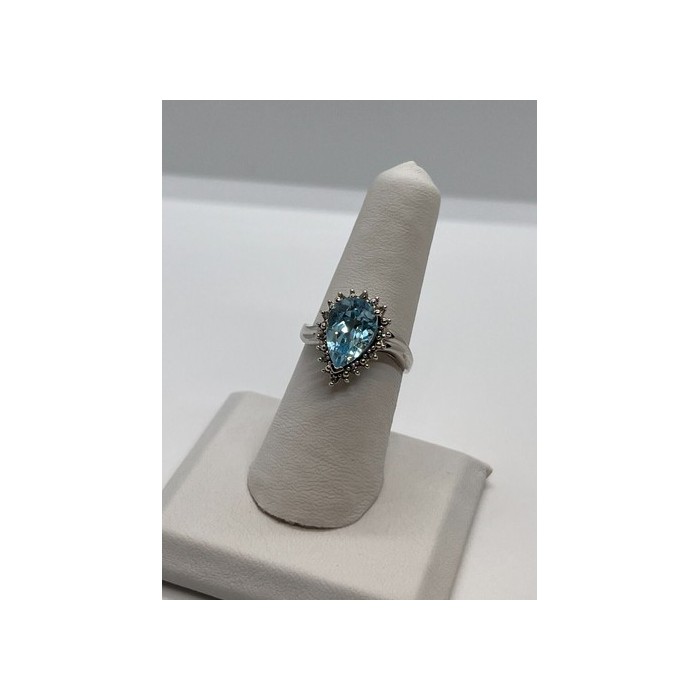 14K WHITE GOLD TOPAZ & DIAMONDS RING  SIZE 6