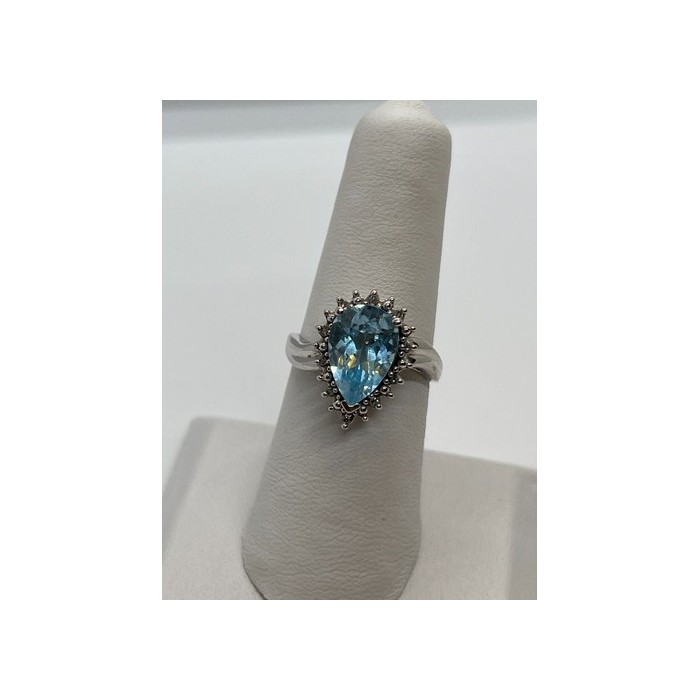 14K WHITE GOLD TOPAZ & DIAMONDS RING  SIZE 6