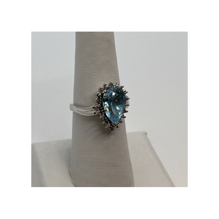14K WHITE GOLD TOPAZ & DIAMONDS RING  SIZE 6
