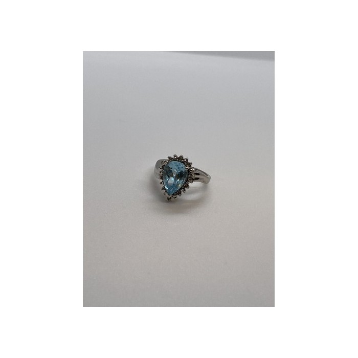 14K WHITE GOLD TOPAZ & DIAMONDS RING  SIZE 6