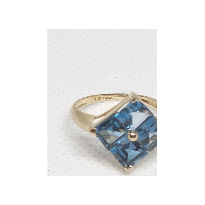 10K YELLOW GOLD & TOPAZ RING  SIZE 5