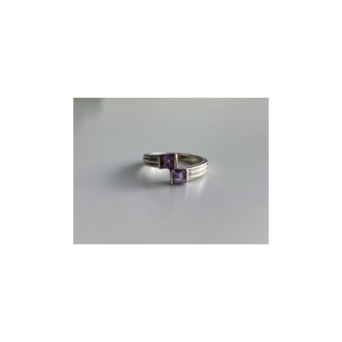 925 Sterling Silver Iolite Ring Size 7