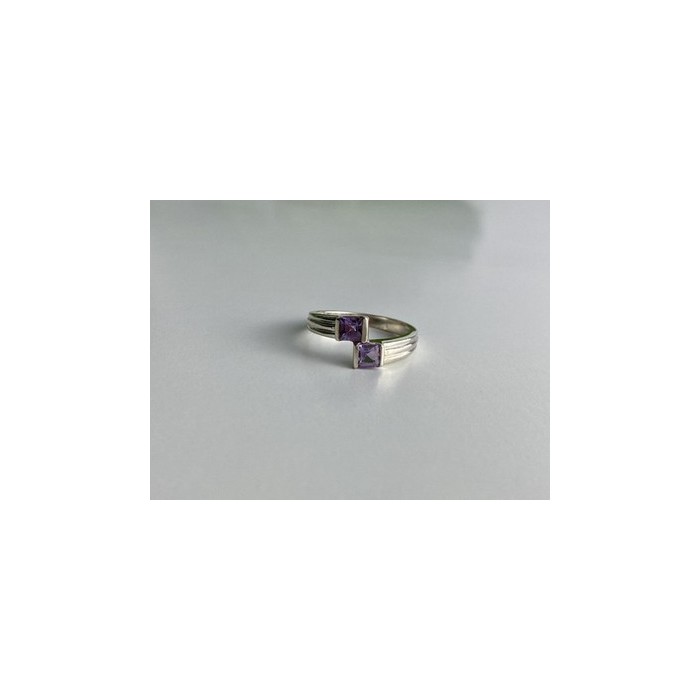 925 Sterling Silver Iolite Ring Size 7