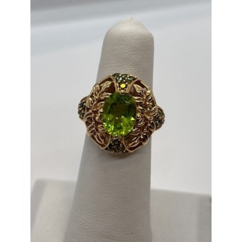 14K YELLOW GOLD  & PERIDOT RING  SIZE 4.5