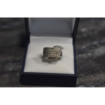 925 Sterling Silver Marcasites Ring Size 5.5