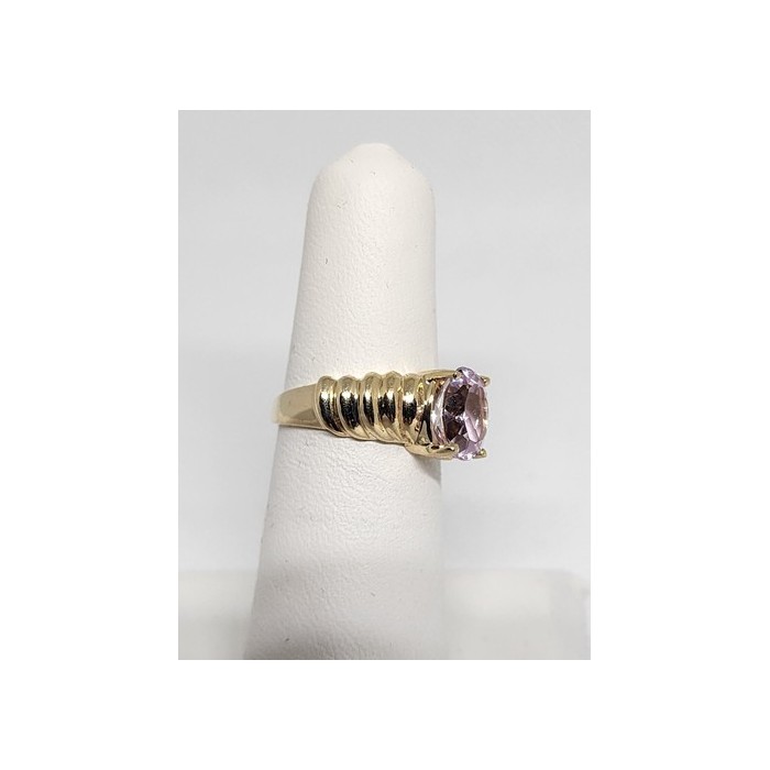 10K YELLOW GOLD & MORGANITE RING  SIZE 5