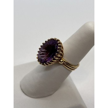 14K YELLOW GOLD & AMETHYST RING  SIZE 5.5