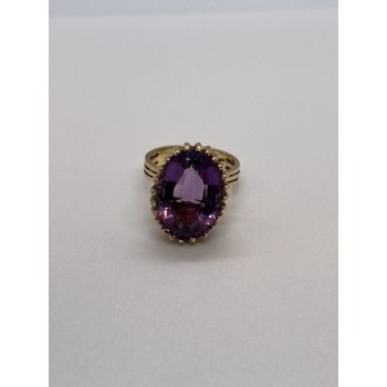 14K YELLOW GOLD & AMETHYST RING  SIZE 5.5