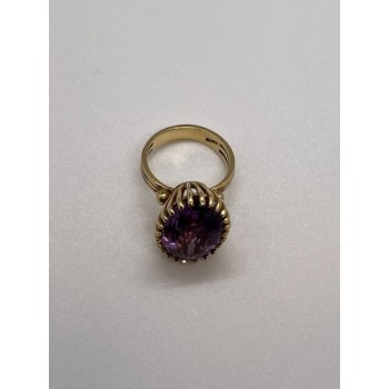 14K YELLOW GOLD & AMETHYST RING  SIZE 5.5