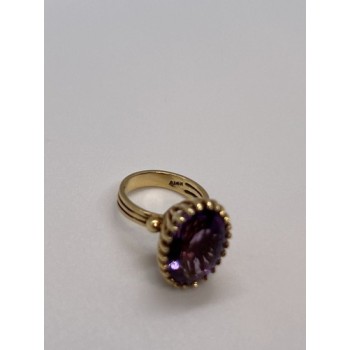 14K YELLOW GOLD & AMETHYST RING  SIZE 5.5