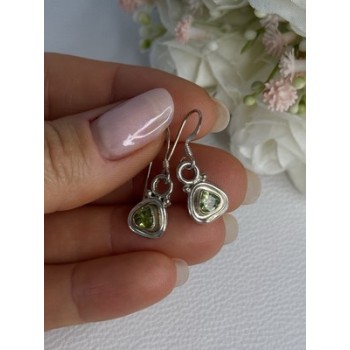 925 Sterling Silver Peridot Earrings & Pendant Set