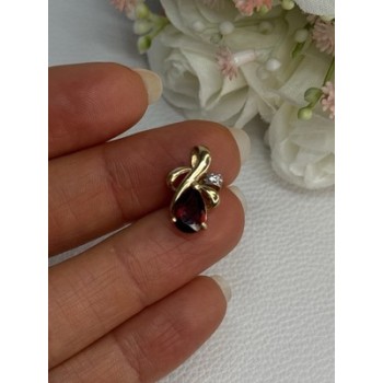 10K YELLOW GOLD GARNET & DIAMOND PENDANT LENGTH 0.65 INCH
