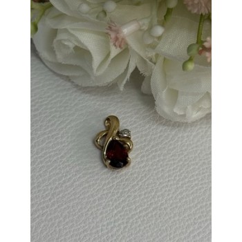10K YELLOW GOLD GARNET & DIAMOND PENDANT LENGTH 0.65 INCH