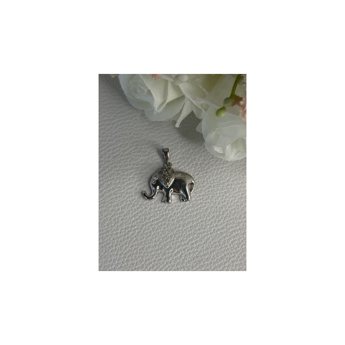 925 Sterling Silver Beryl Elephant Pendant Length 0.80 Inch