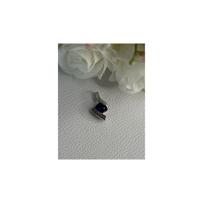 925 Sterling Silver Blue & White Sapphire Pendant Length 0.75 Inch