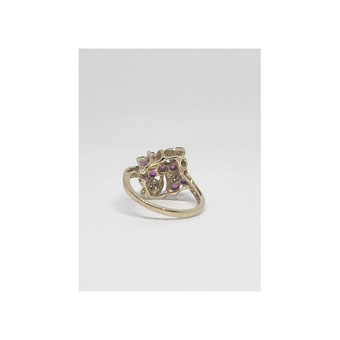 10K YELLOW GOLD RUBY & DIAMOND RING  SIZE 5.5