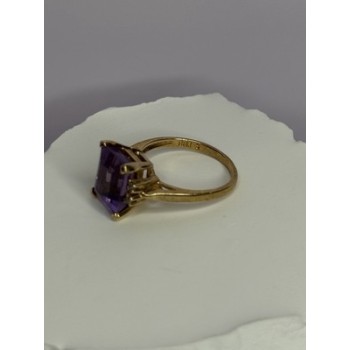 10K YELLOW GOLD AMETHYST & DIAMONDS RING SIZE 6.5