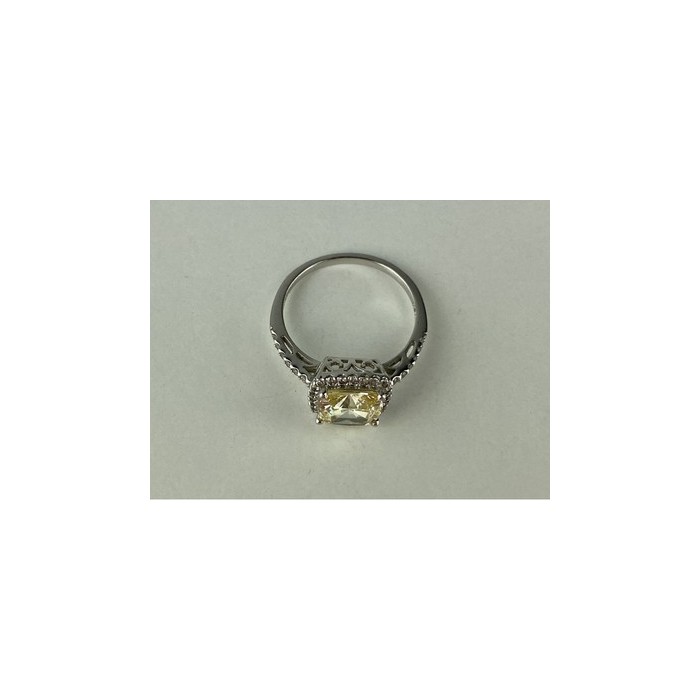 925 Sterling Silver CZ Ring Size 7