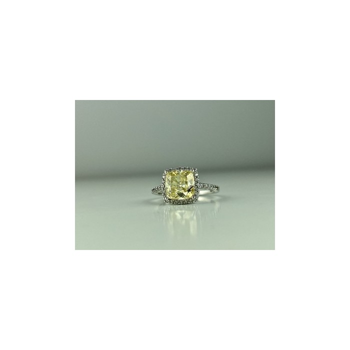 925 Sterling Silver CZ Ring Size 7