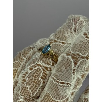 10K YELLOW GOLD BLUE TOPAZ RING SIZE 6.8