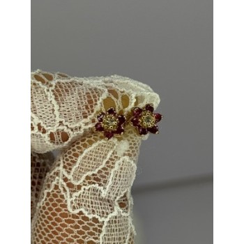 14K YELLOW GOLD RUBY & DIAMONDS FLOWER EARRINGS LENGTH 0.25 INCH
