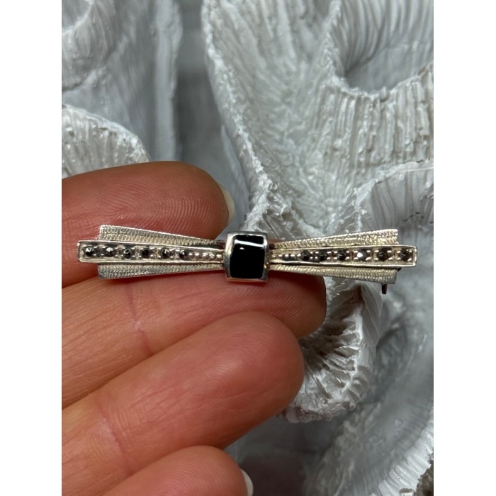 925 Sterling Silver Onyx & Marcasite Brooch Length 1.8 Inch