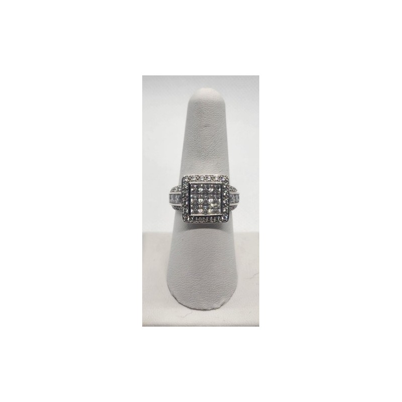 925 Sterling Silver CZ Ring Size 7.5