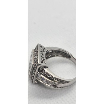925 Sterling Silver CZ Ring Size 7.5