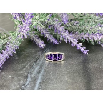 925 Sterling Silver Amethyst Ring Size 6.5