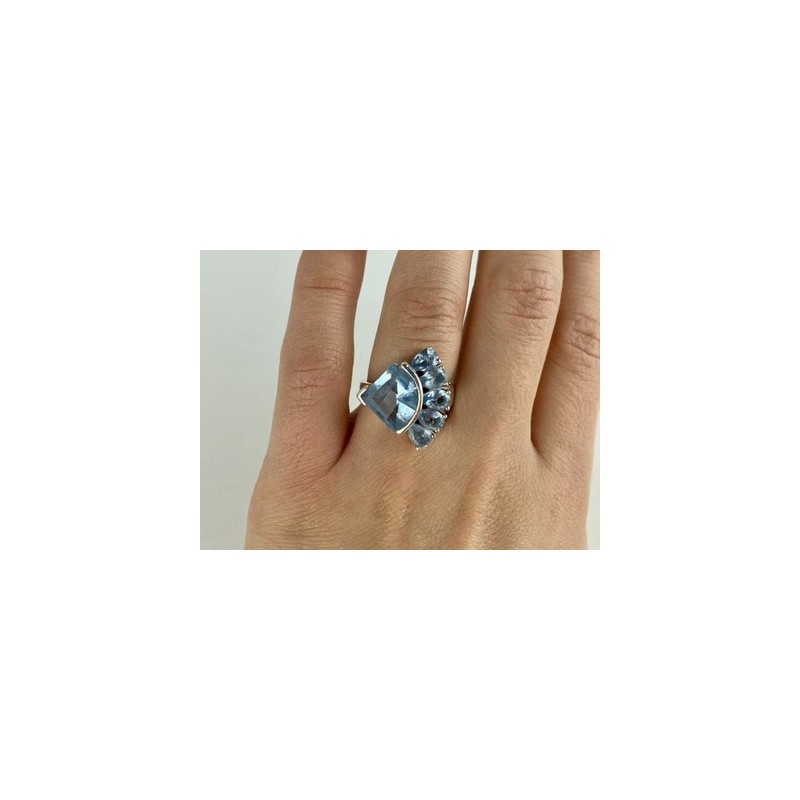 925 Sterling Silver Blue Spinel Ring Size 8