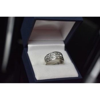 925 Sterling Silver Ring Size 8